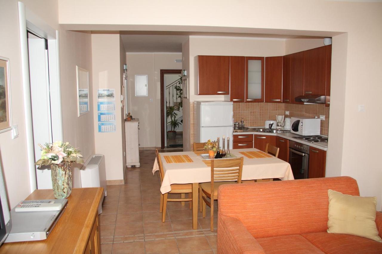 Alegria Apartment *